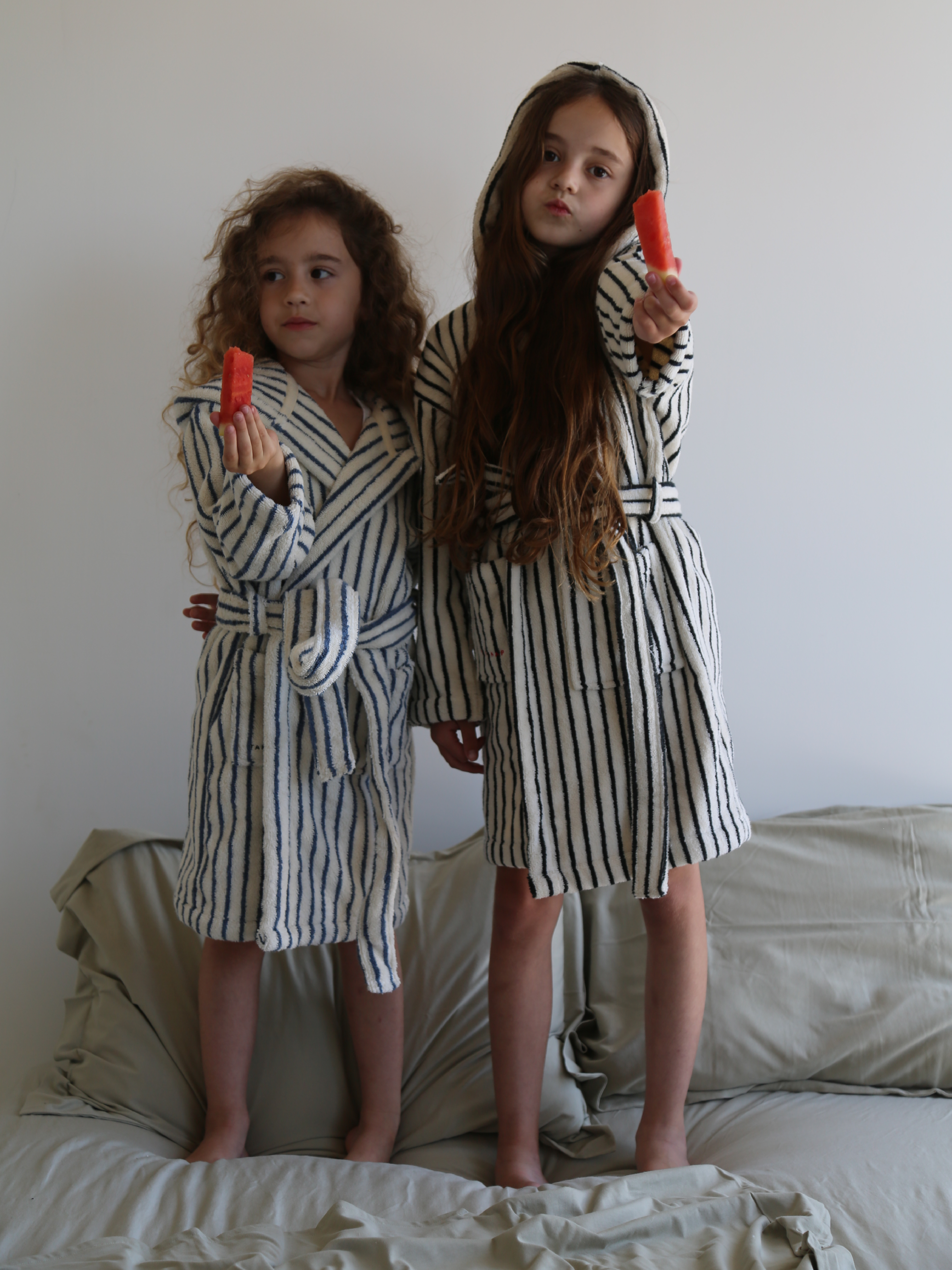 חלוק רחצה ילדים -שחור Stripes