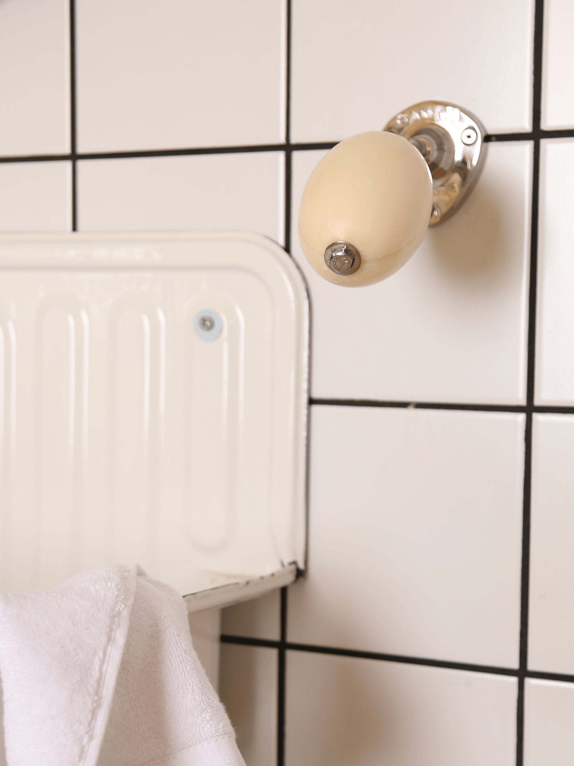 סבון ידיים קשיח עם מתקן La Savonnerie