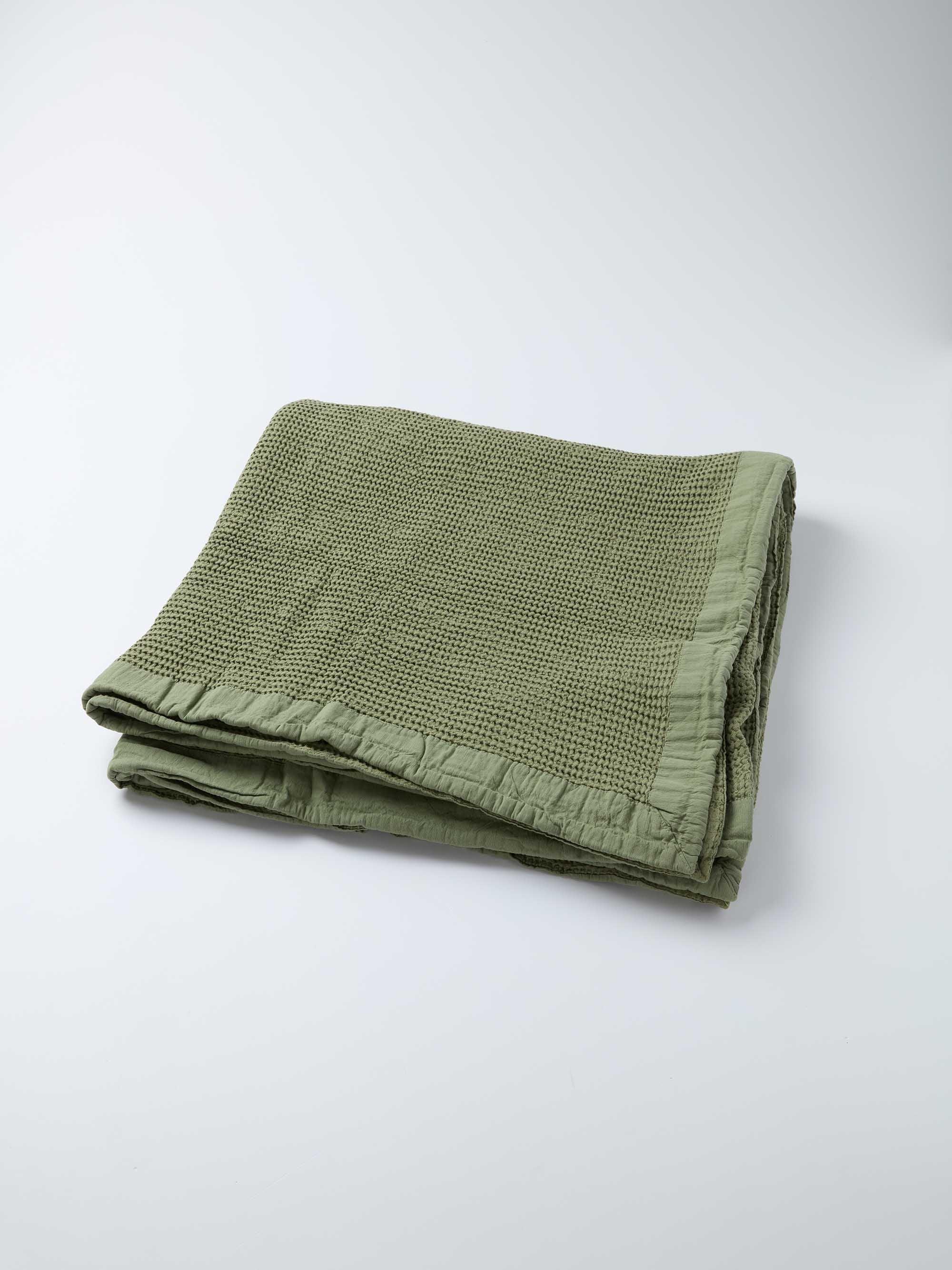 כיסוי מיטה BAMBOO - ירוק ערבה