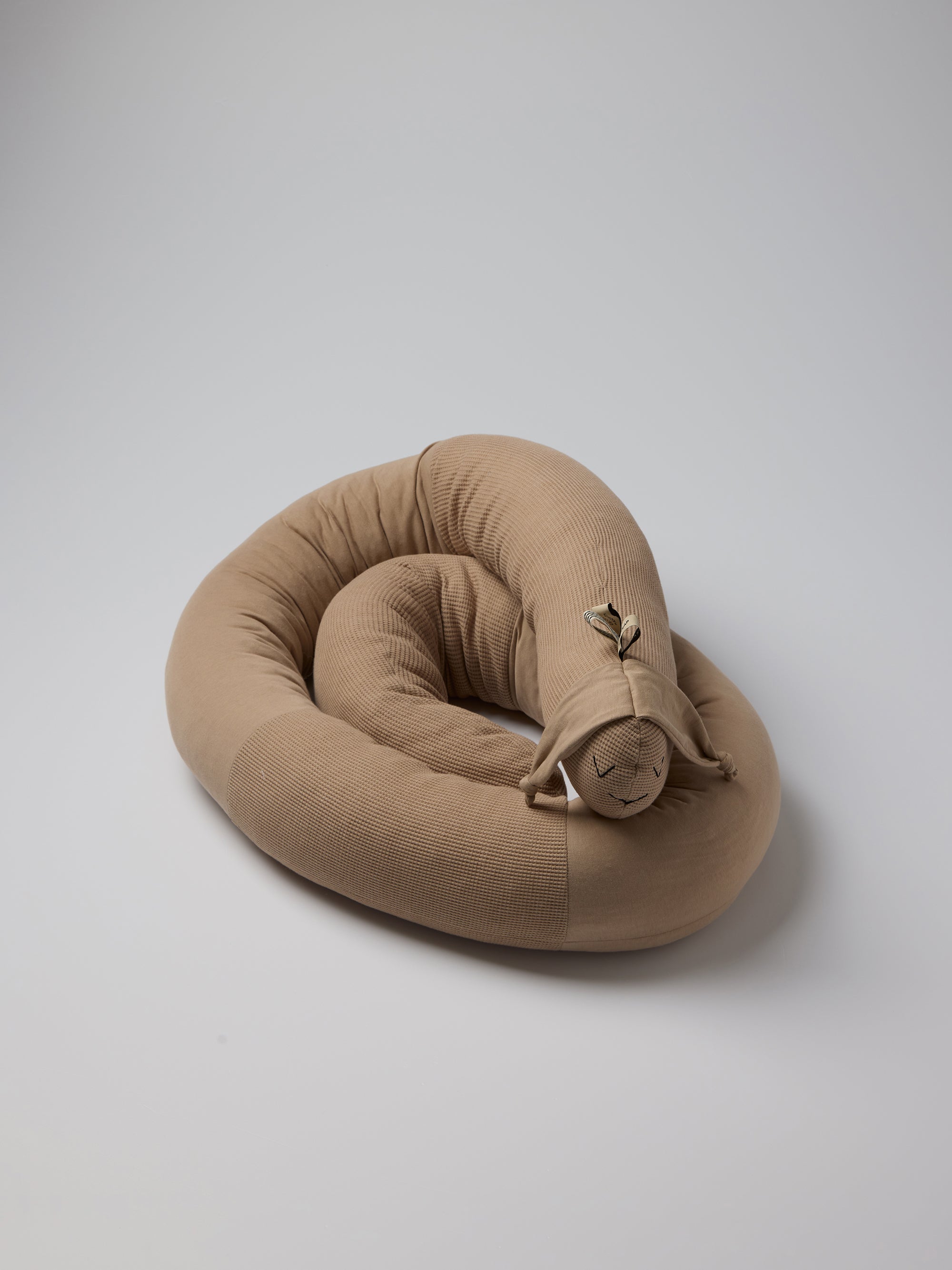 נחשוש שבלולי Jacquard - מוקה