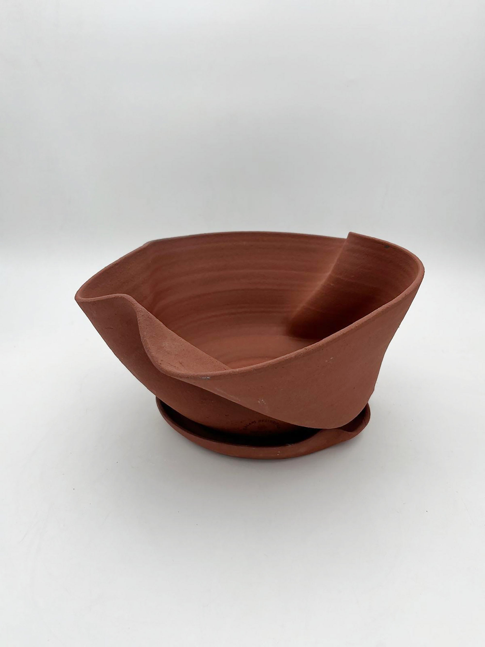 כלי קרמיקה לעציץ - חמרה