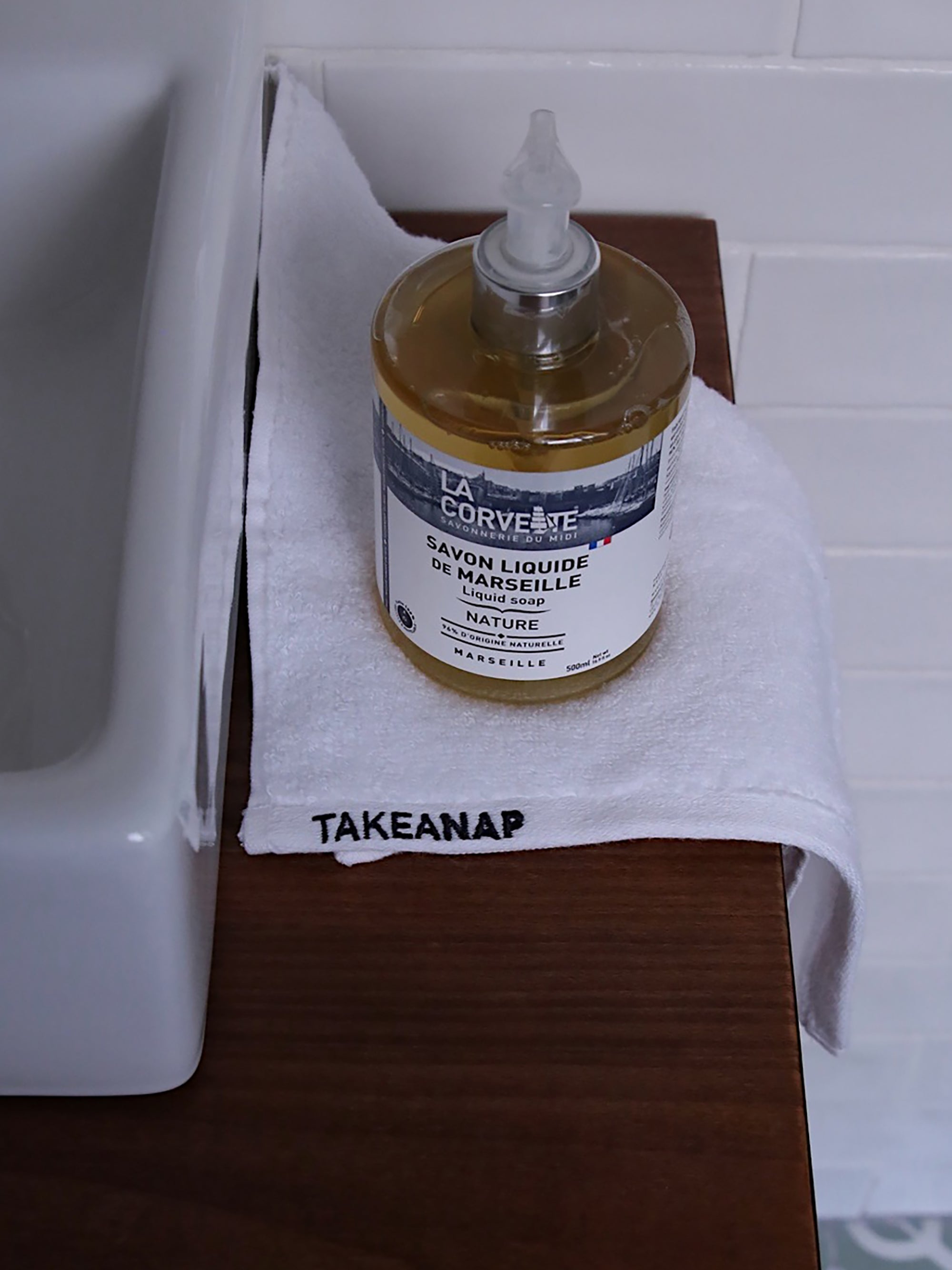 מגבת ידיים Quality 700 - לבן