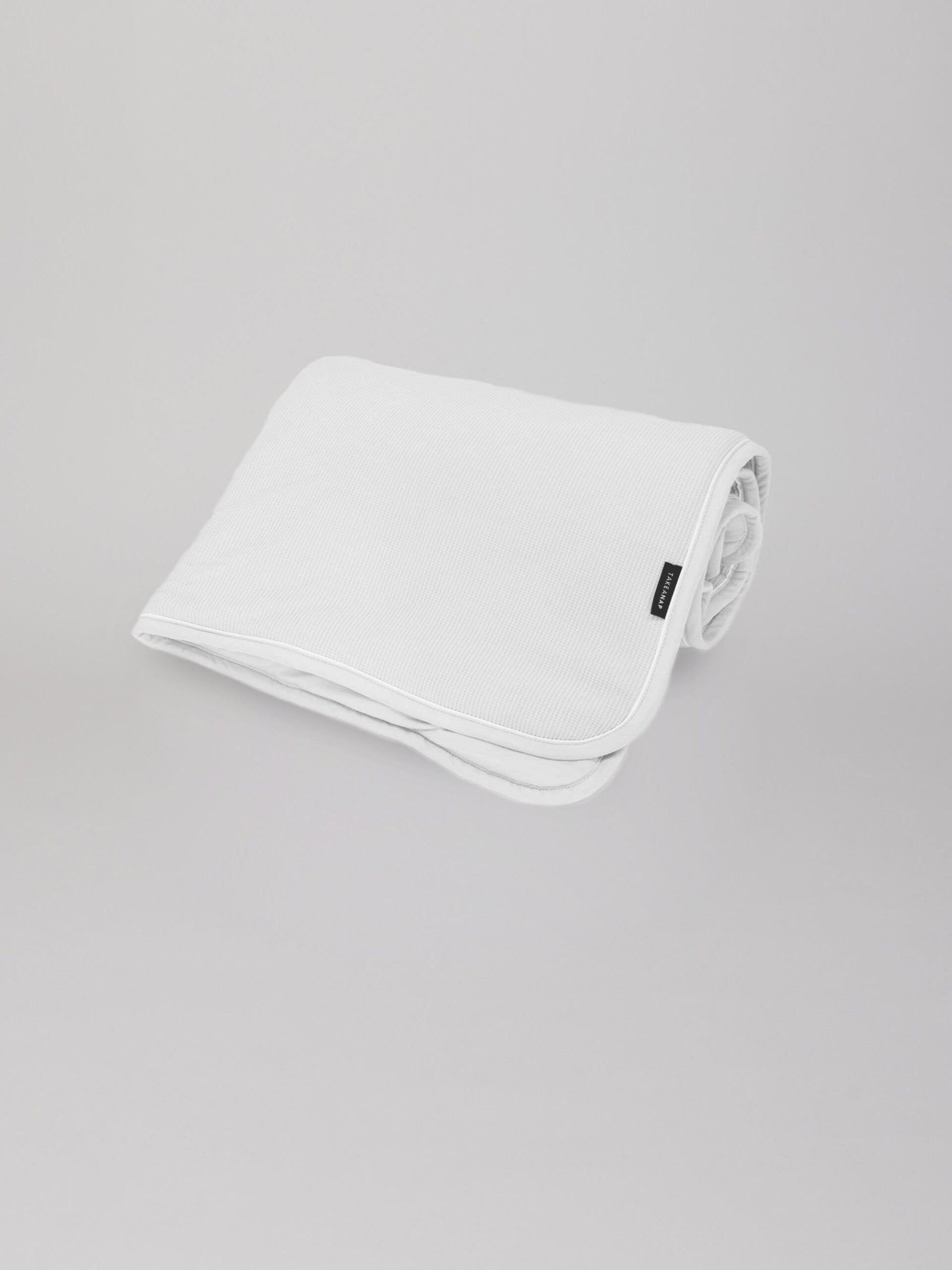 שמיכת סופט טריקו לתינוקות Jacquard - לבן