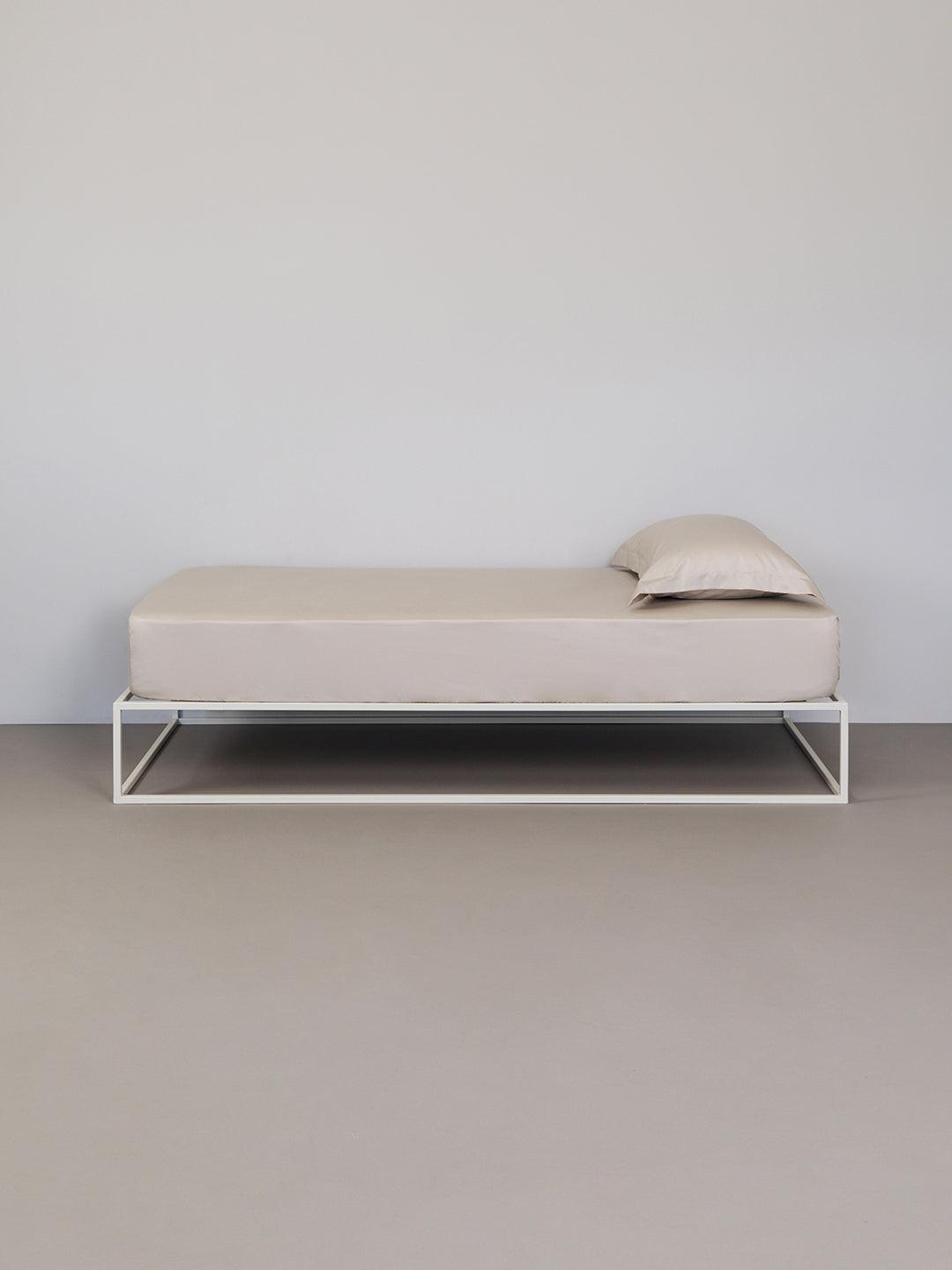 ציפית לכרית ארוכה סאטן 500 - אבן