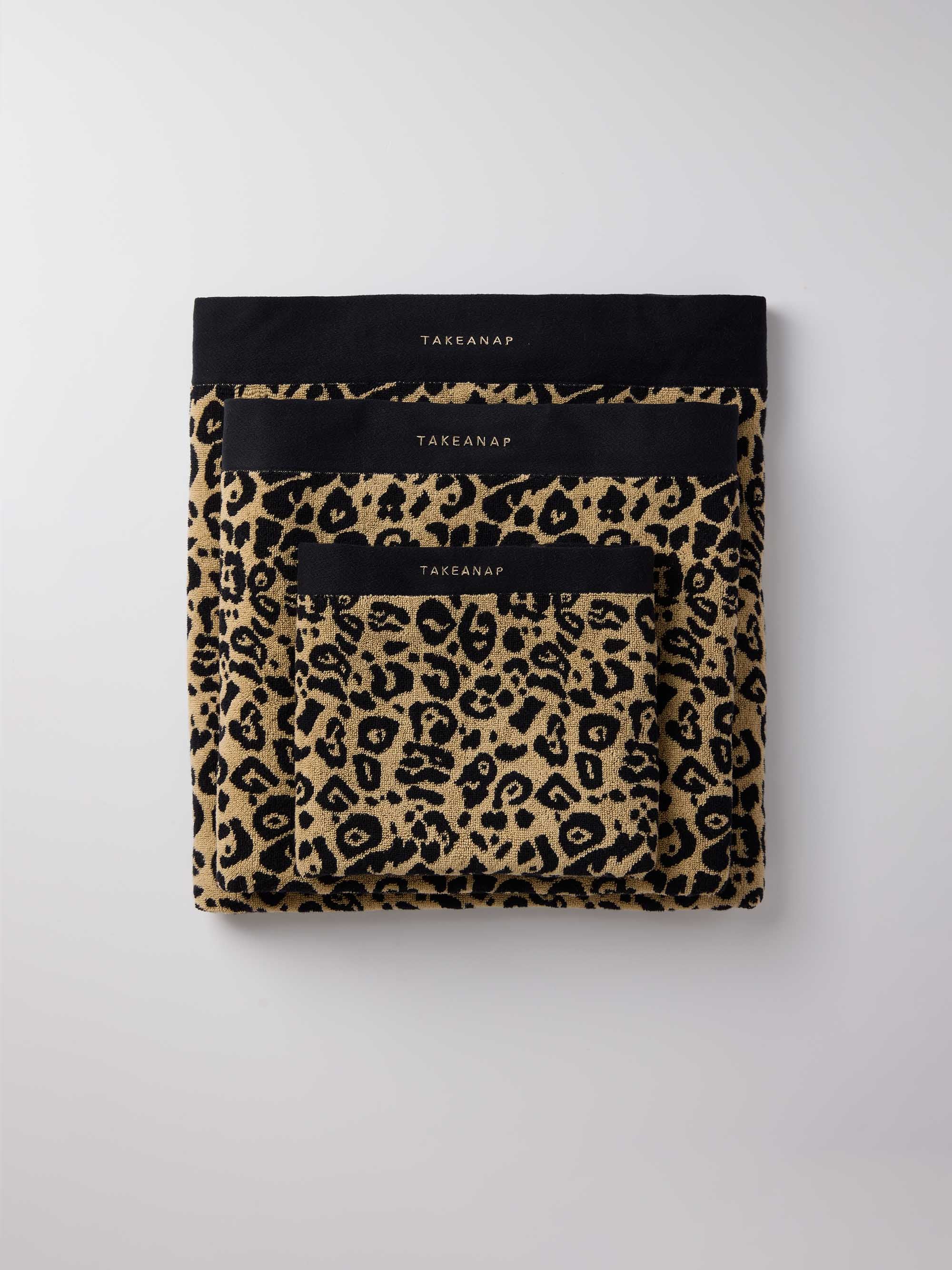 מגבת LEOPARD