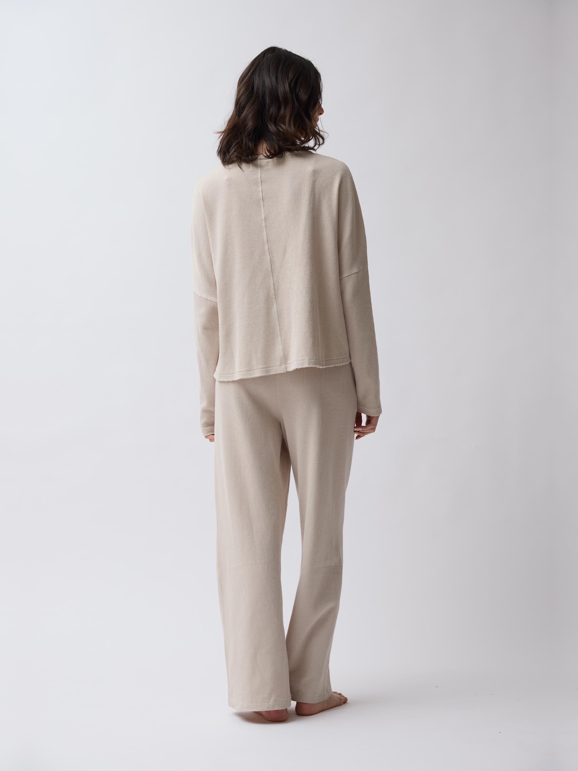 חולצת קרופ כפתורים JACQUARD - אבן