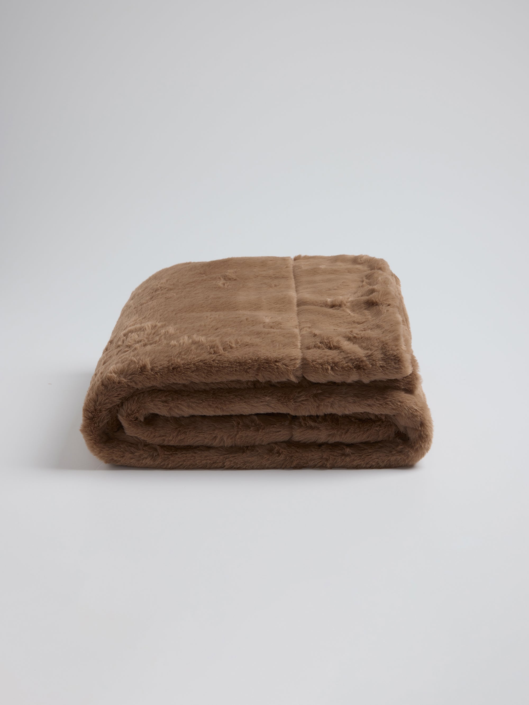 שמיכת חורף Softness - מוקה