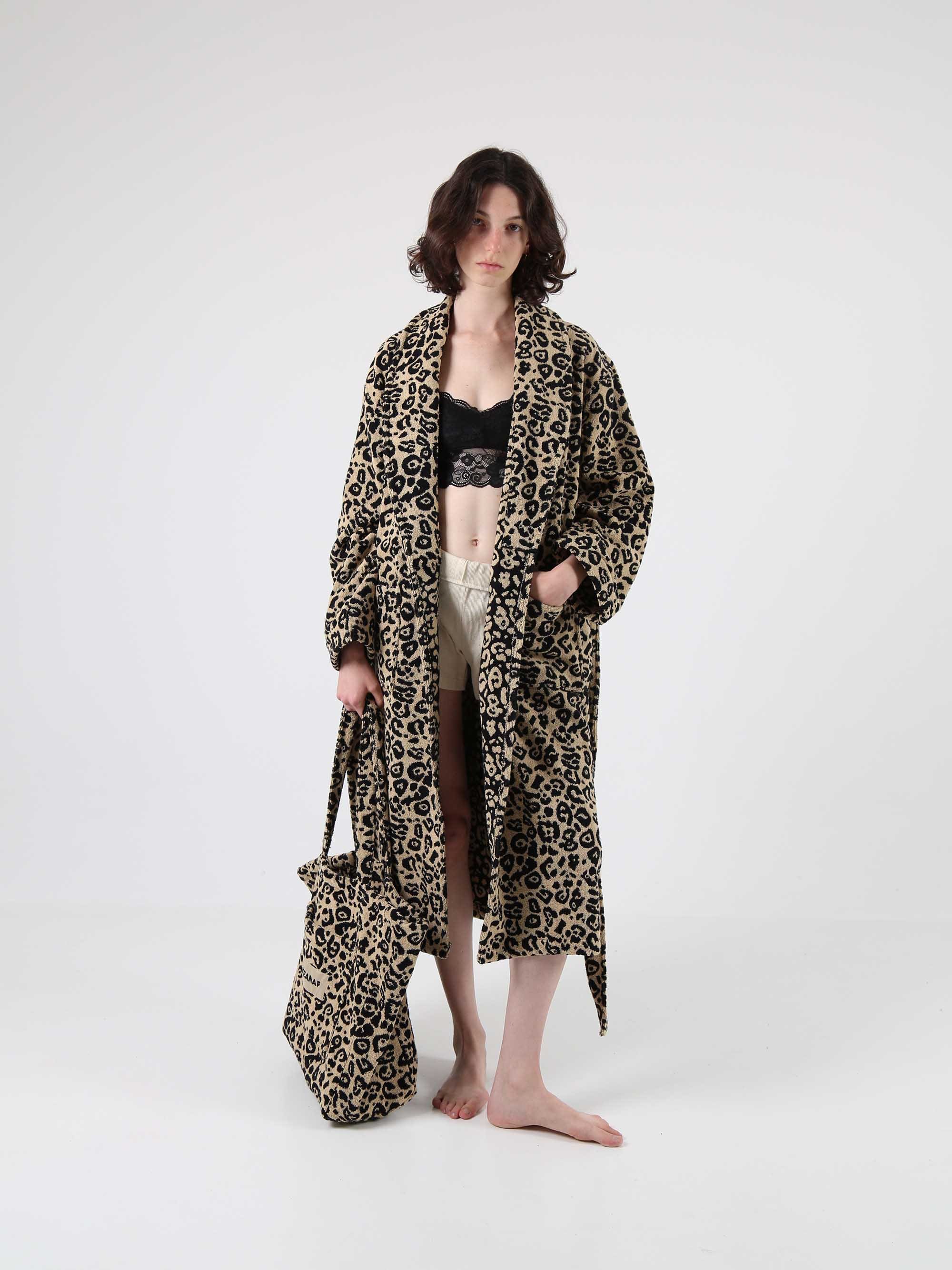 חלוק  LEOPARD