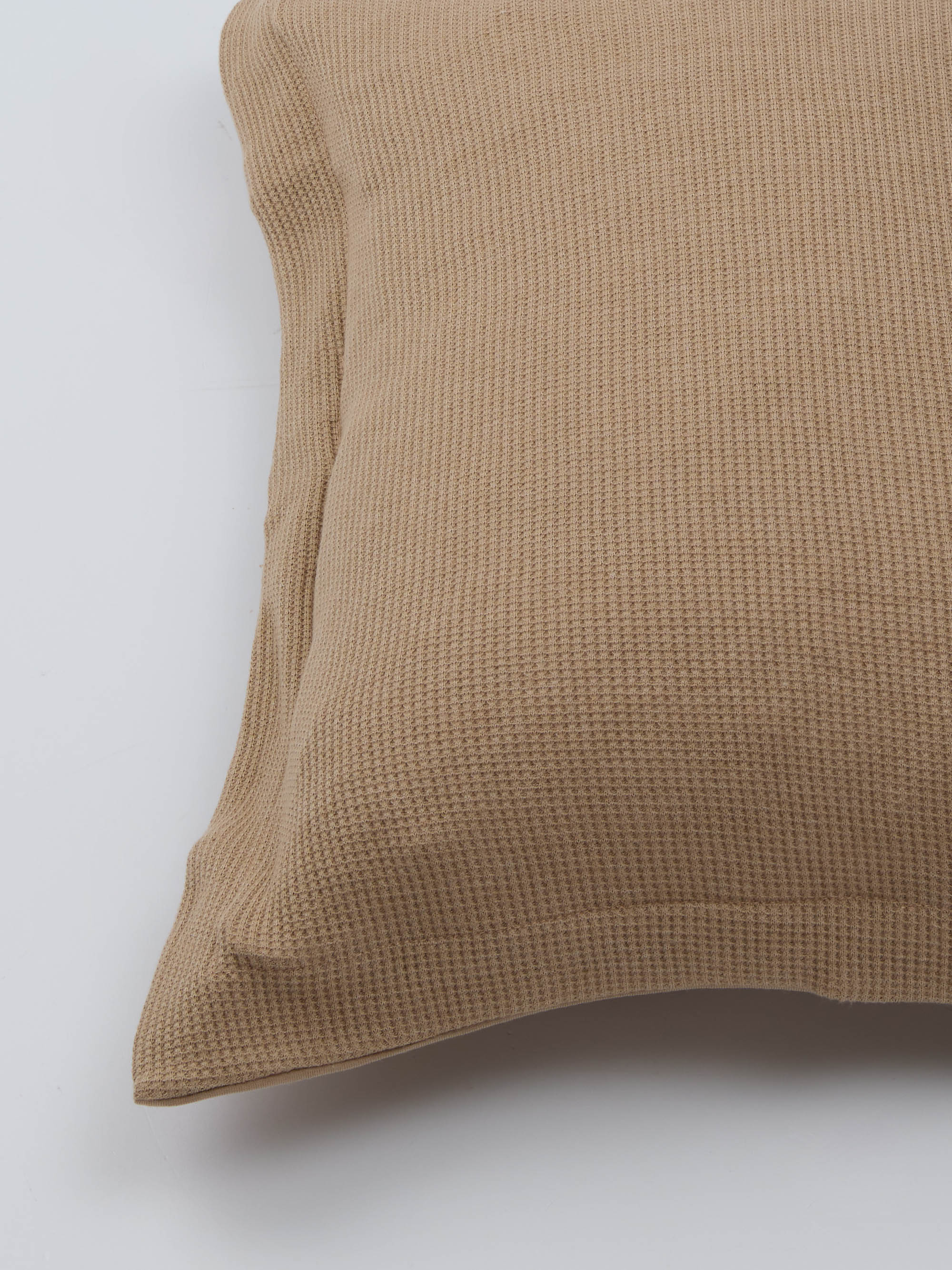 ציפית לכרית ארוכה טריקו Jacquard - מוקה