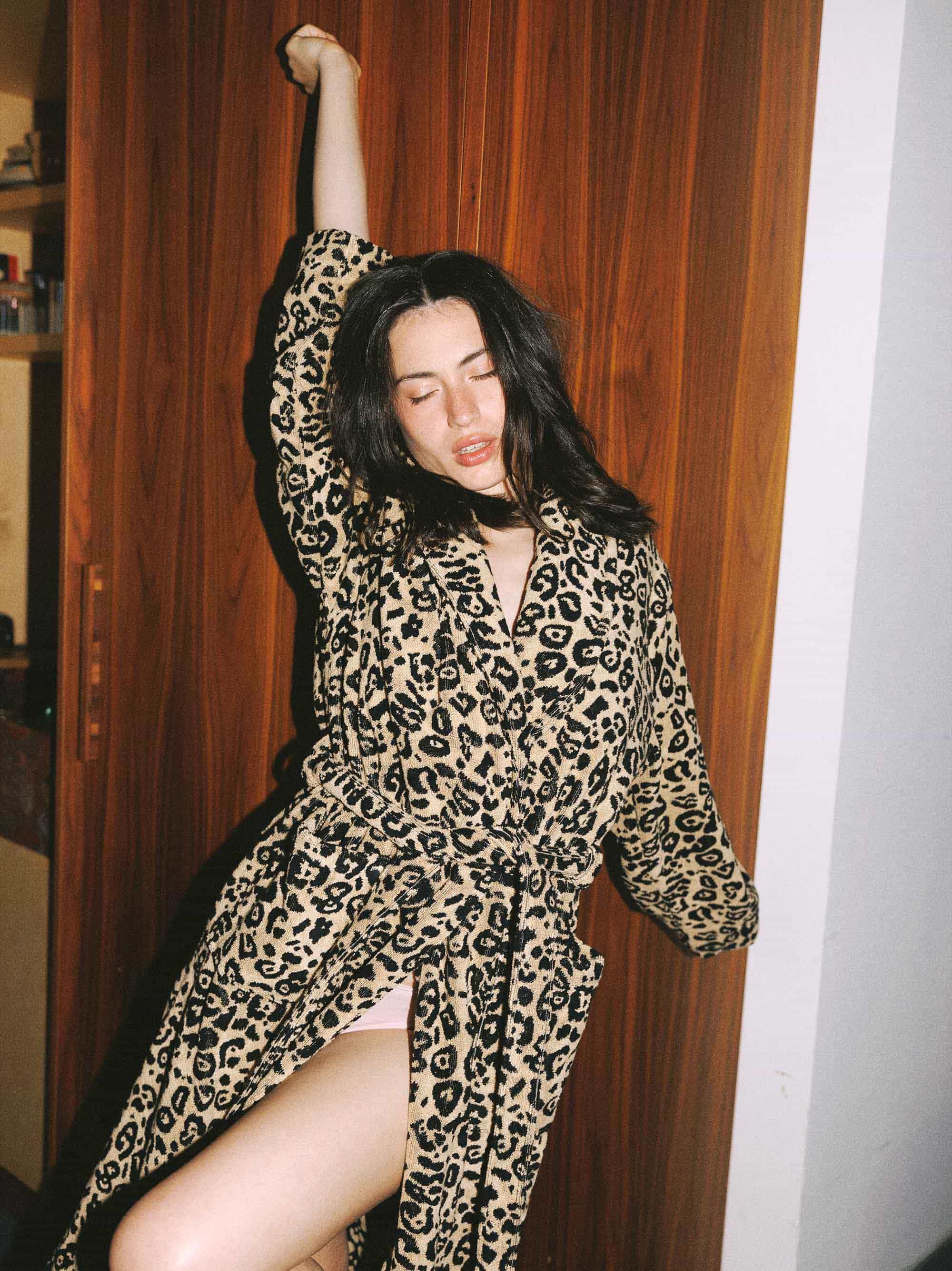 חלוק  LEOPARD